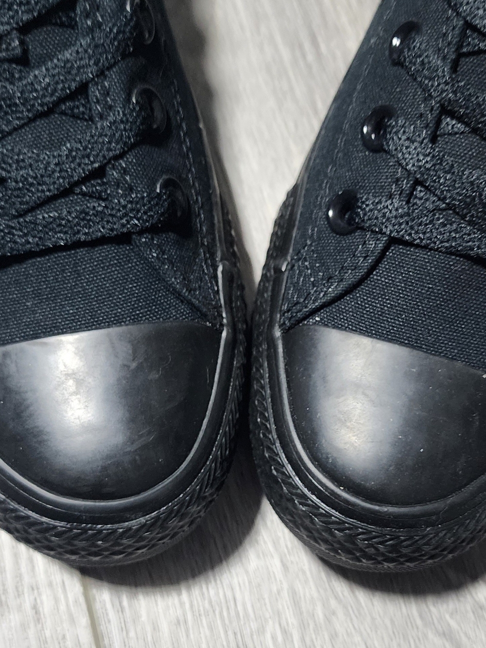 NWOB Converse Chuck Taylor All Star Black Monochrome Low Top Sneakers Womens 9.5 - Picture 3 of 8